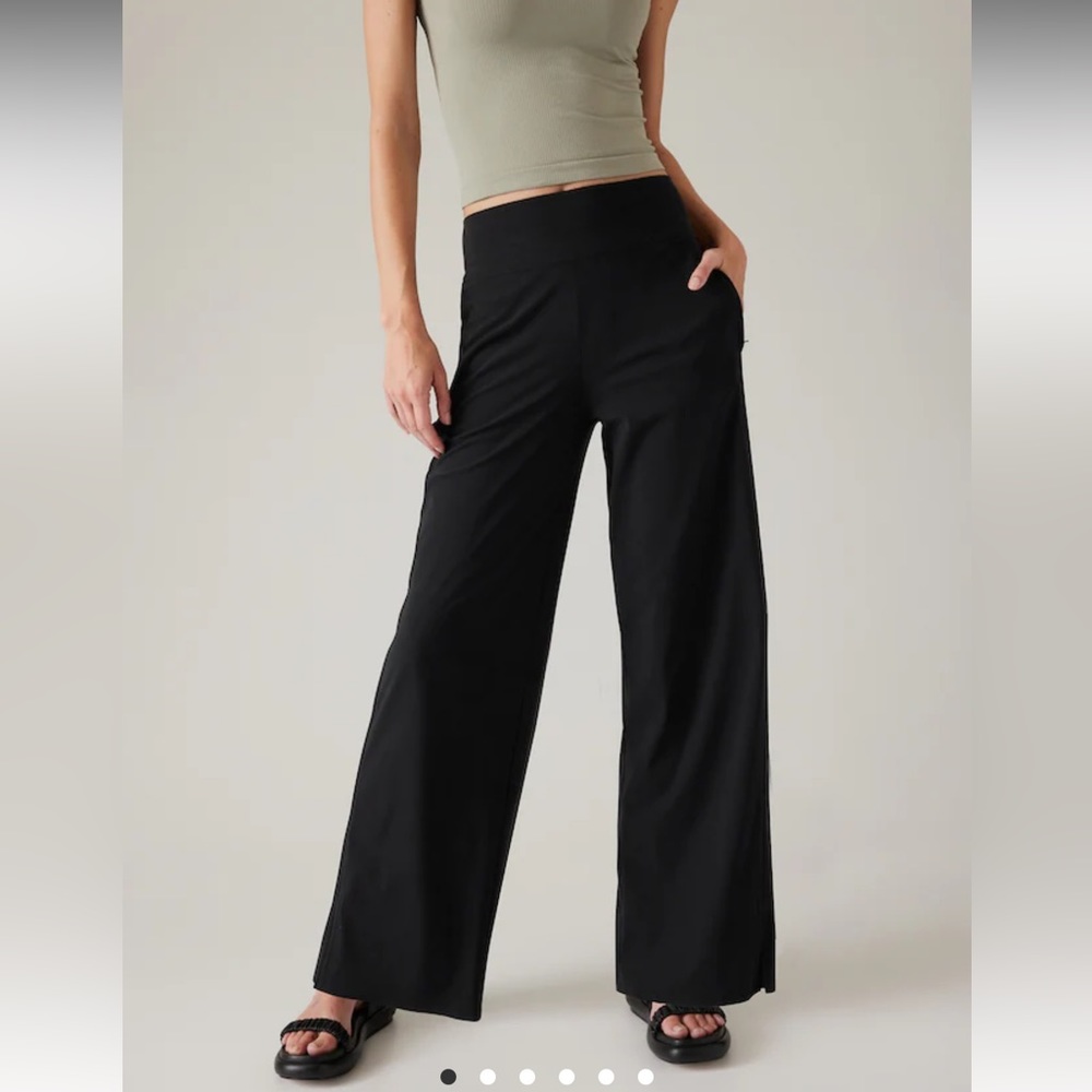 Athleta Cosmic Wide Leg Pants Black size 16 EUC